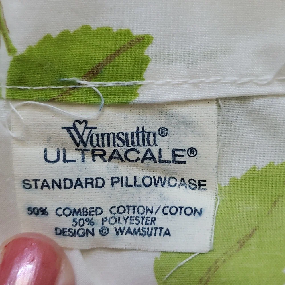 Vintage Wamsutta Ultracale Yellow Flower 1 Standard Pillow Case.